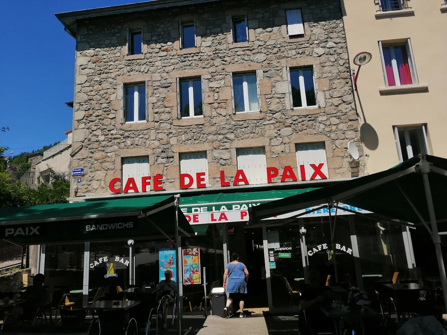 Café De La Paix